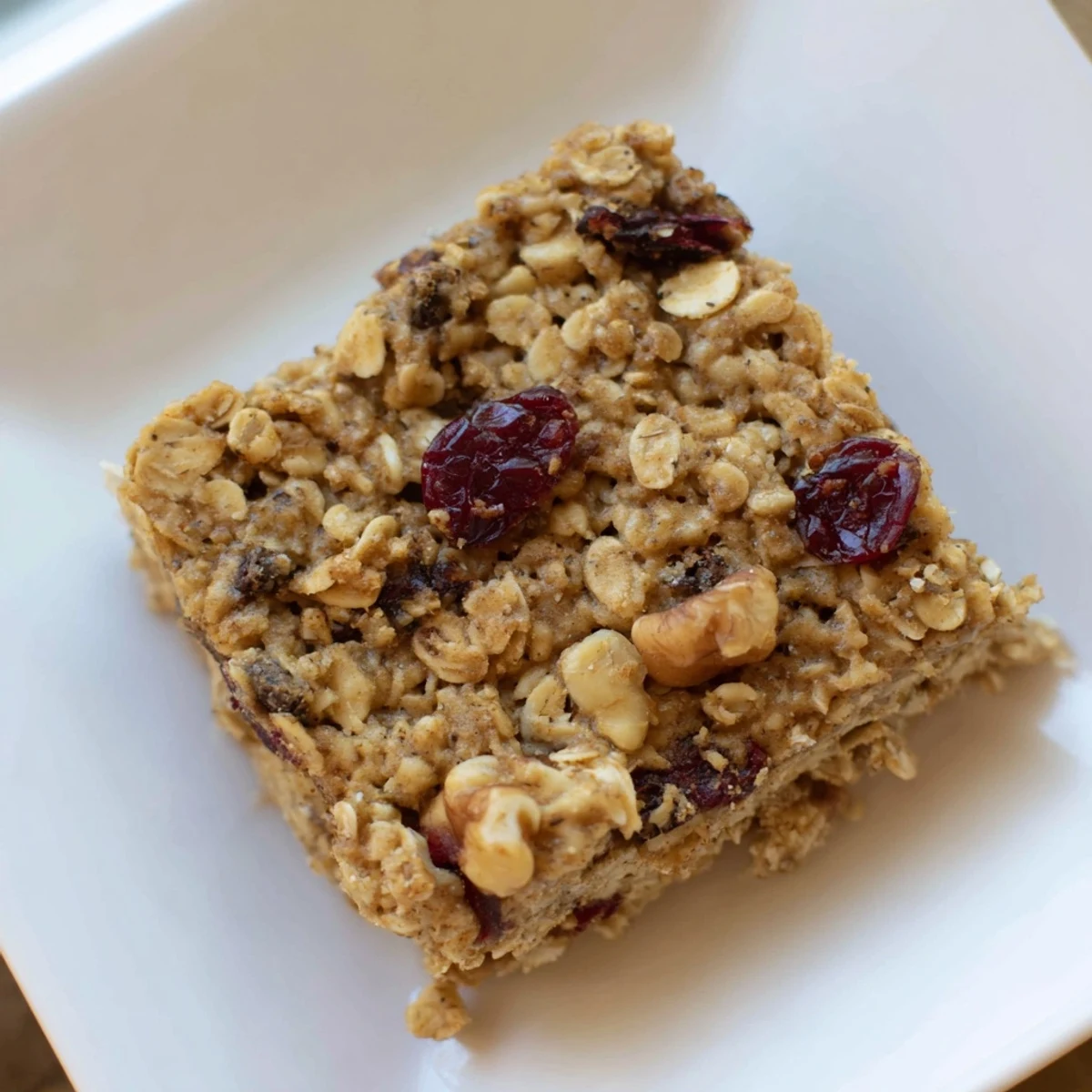 Here are three ALT texts for the Maple Cinnamon Oatmeal Bars: